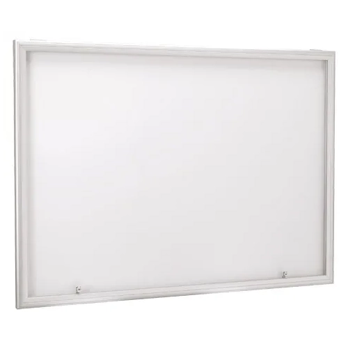 Vitrina exterior reverso puertas batientes  18 hojas