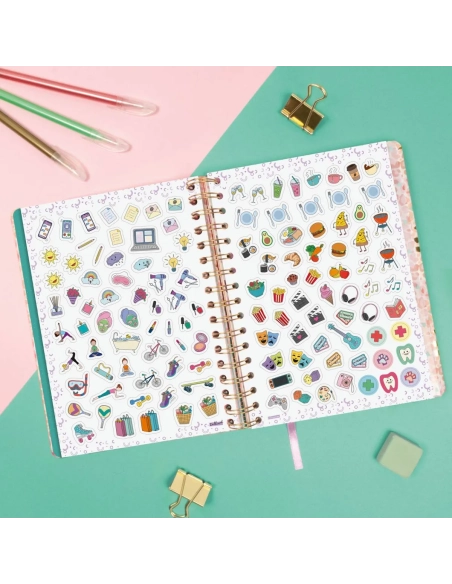 Agenda con pegatinas
